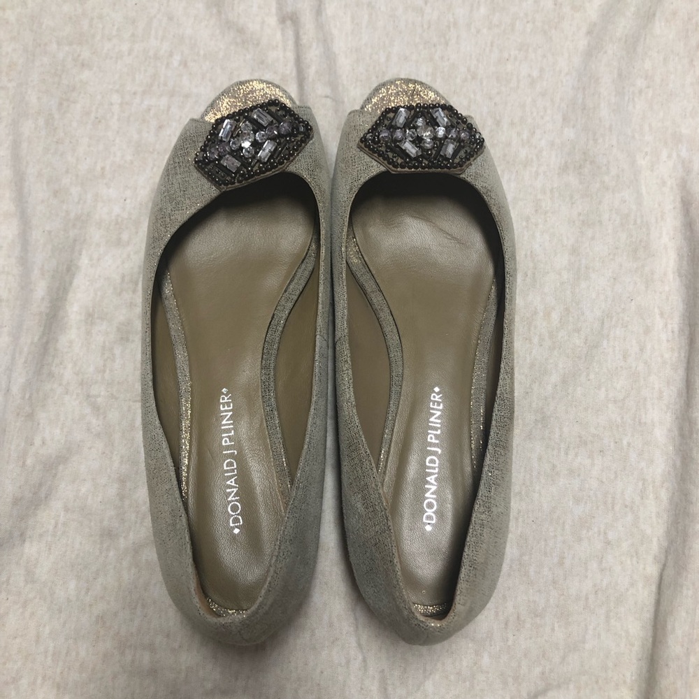 Donald J. Pliner Leather Suede Peep Toe Shoes Sonet Beige Gold Bejeweled Wedding